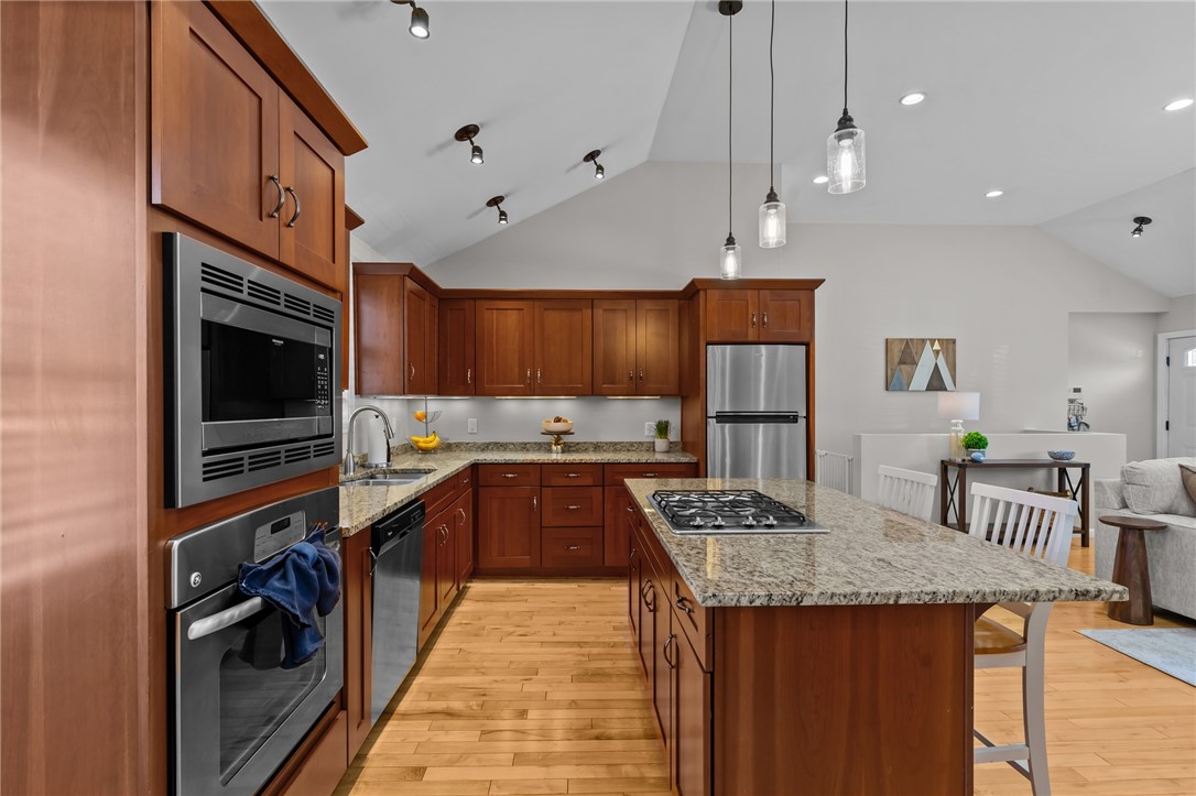 85 Raleigh Avenue Pawtucket, RI 02860 - Photo 12 of 27 Gallery Image 12