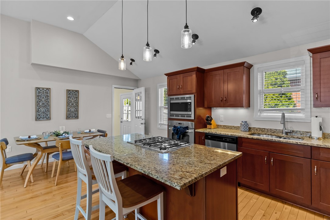 85 Raleigh Avenue Pawtucket, RI 02860 - Photo 14 of 27 Gallery Image 14