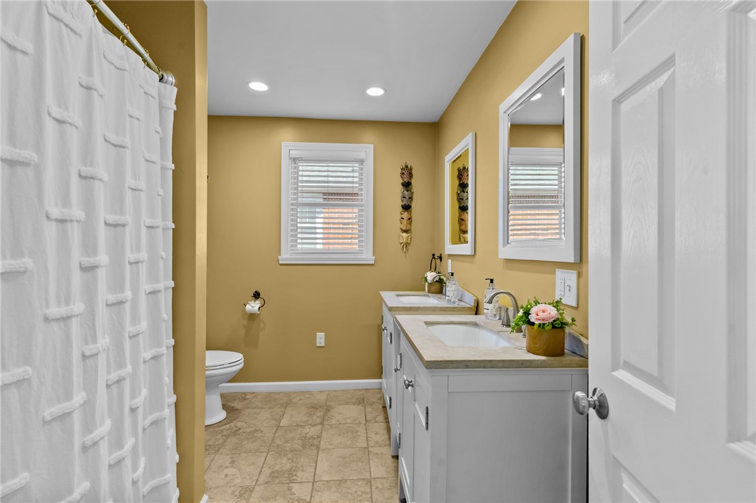 85 Raleigh Avenue Pawtucket, RI 02860 - Photo 15 of 27 Gallery Image 15