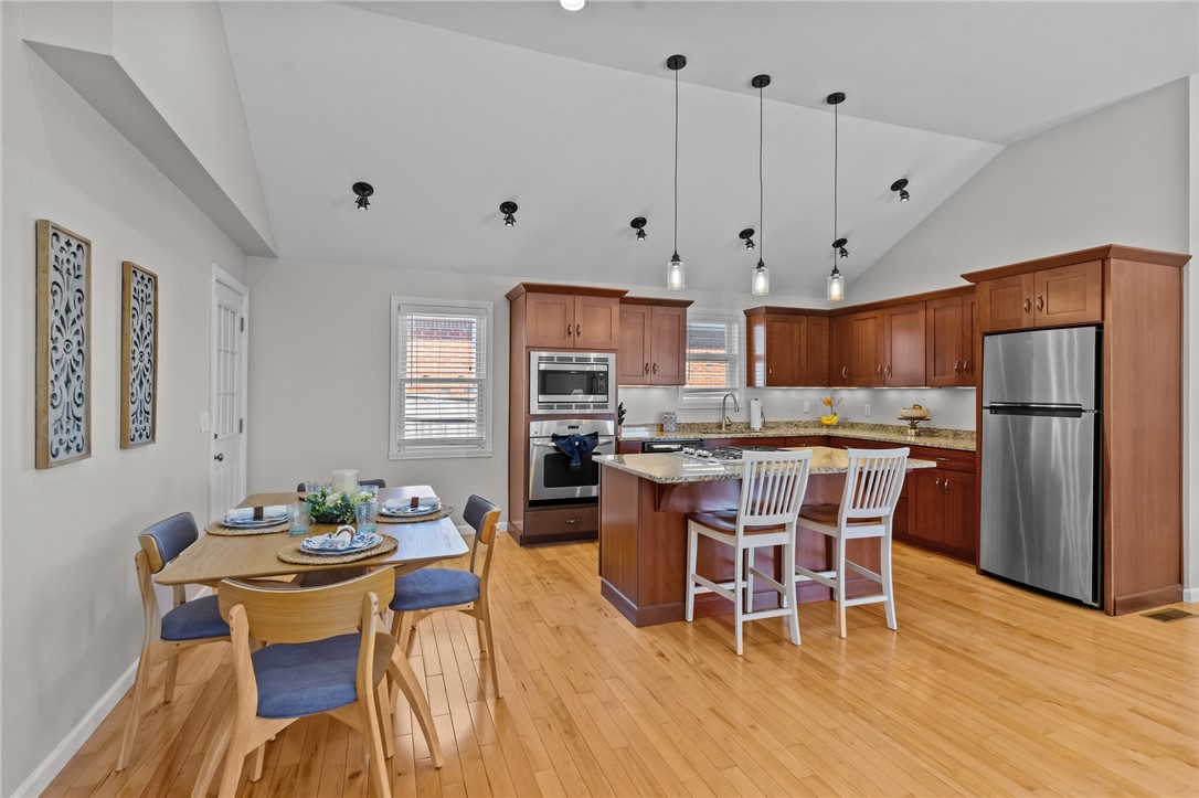 85 Raleigh Avenue Pawtucket, RI 02860 - Photo 10 of 27 Gallery Image 10