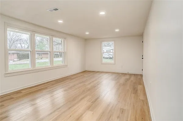 $335,000 | 1508 Nancy Lane, Liberty, MO 64068