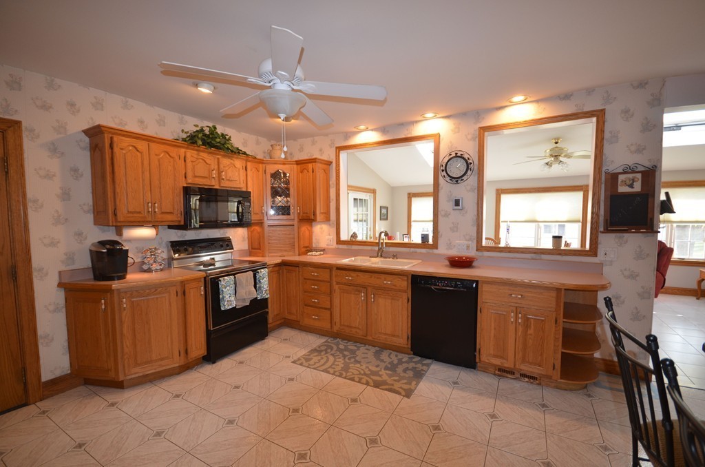 1730 South East Street Amherst, MA 01002 - Photo 14 of 30