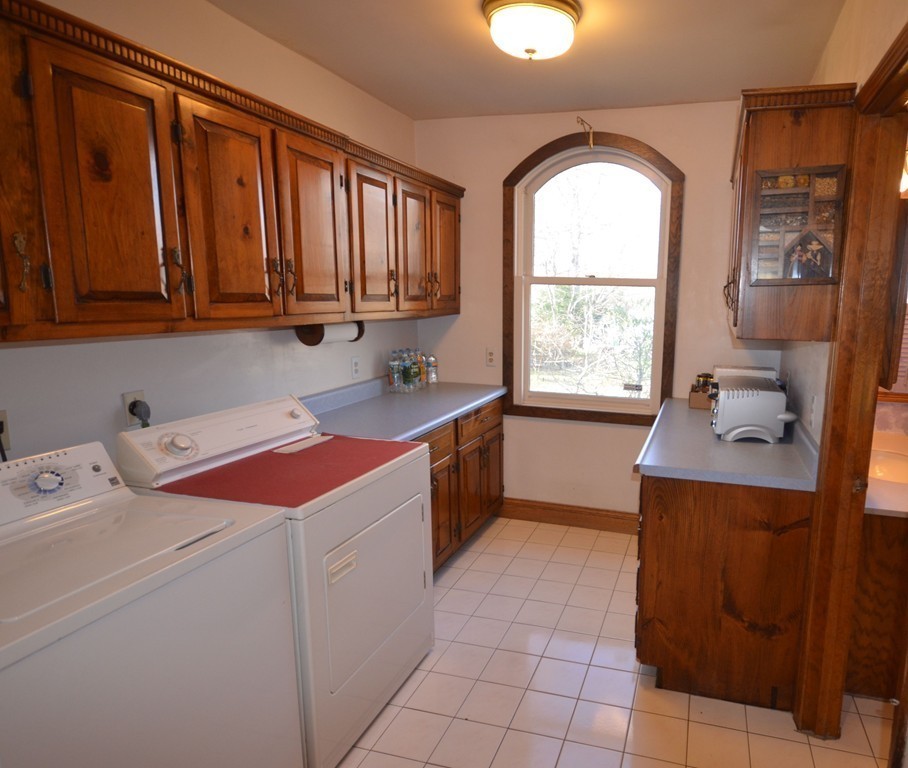 1730 South East Street Amherst, MA 01002 - Photo 20 of 30