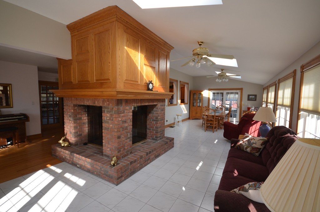 1730 South East Street Amherst, MA 01002 - Photo 8 of 30