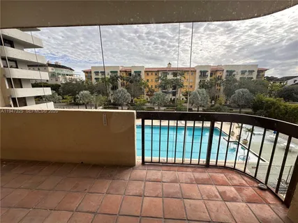 $630,000 | 600 Biltmore Way, Unit 318, Coral Gables, FL 33134
