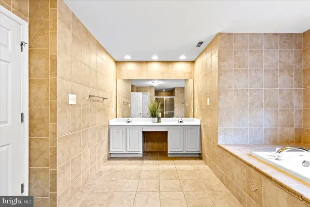 $699,000 | 7055 Colonial Lane, Hughesville, MD 20637