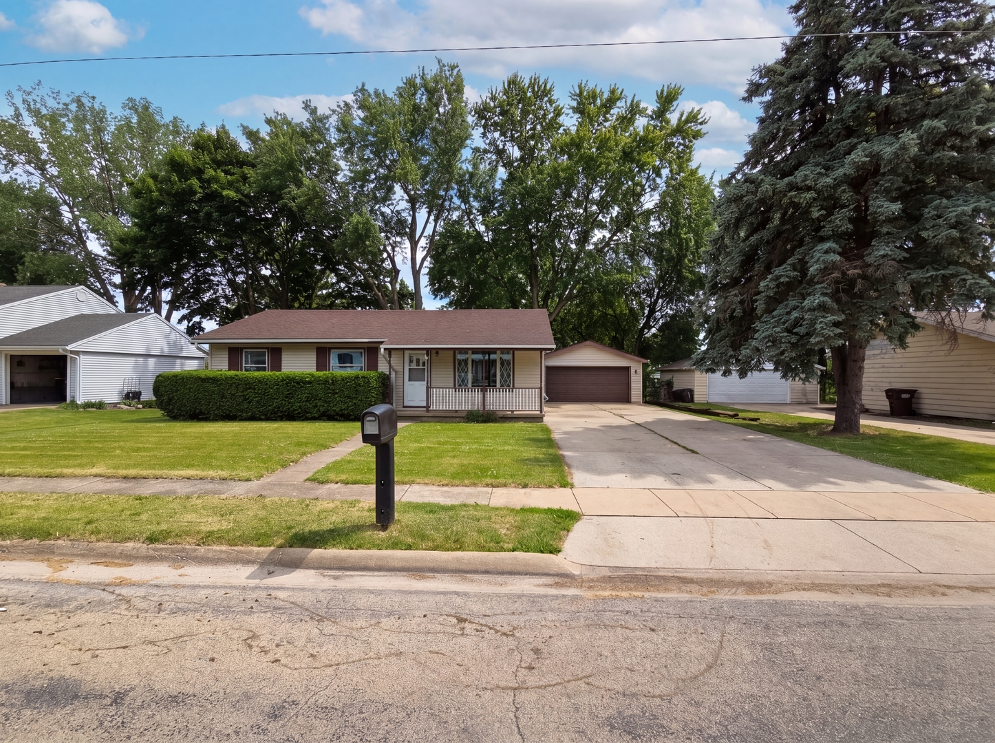 400 Phyllis Avenue Rochelle, IL 61068 - Photo 19 of 21