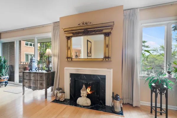 $469,900 | 44 Park Lane, Unit 223, Park Ridge, IL 60068
