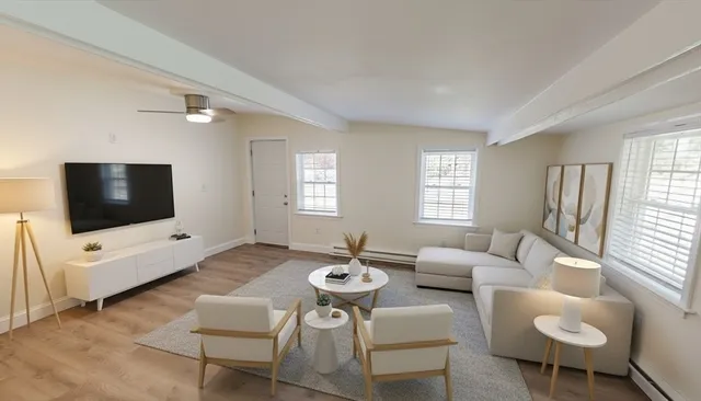 $589,900 | 48 Pond Street, Salem, NH 03079