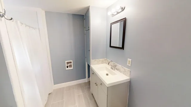 $589,900 | 48 Pond Street, Salem, NH 03079