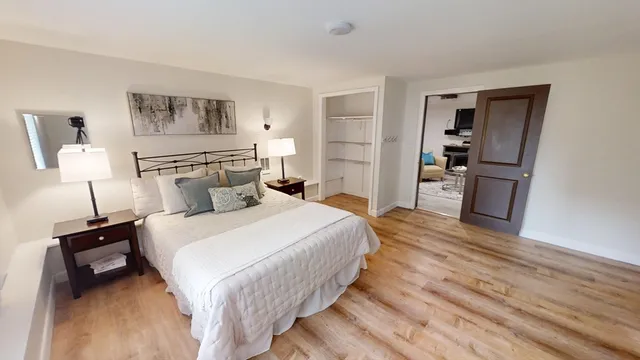 $589,900 | 48 Pond Street, Salem, NH 03079