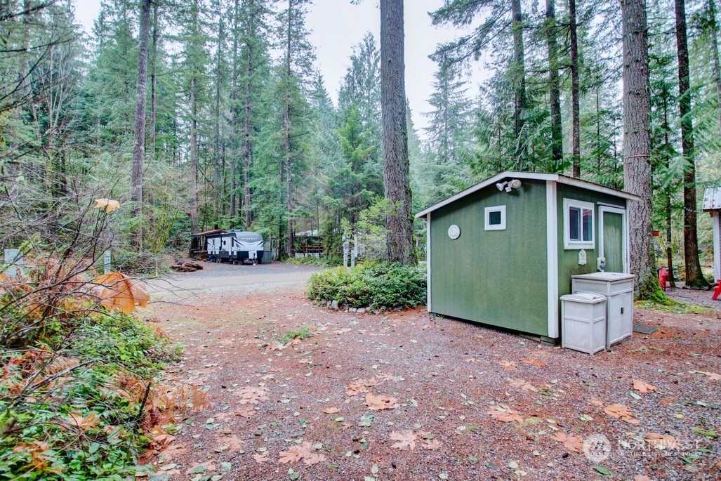 84-1 Goldrush Road Deming, WA 98244 - Photo 3 of 35 Gallery Image 3