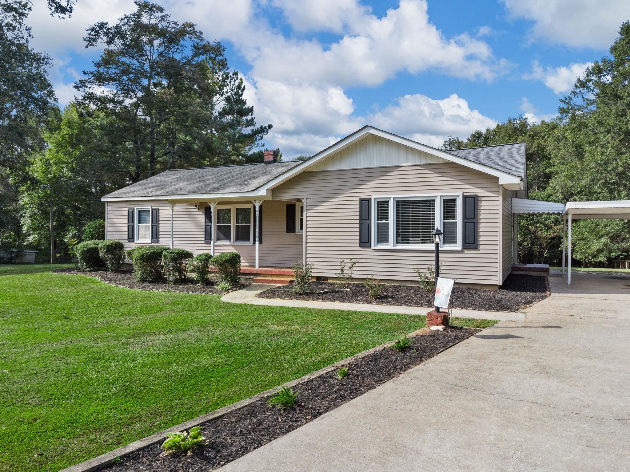 165 Eison Road Union, SC 29379 - Photo 3 of 28