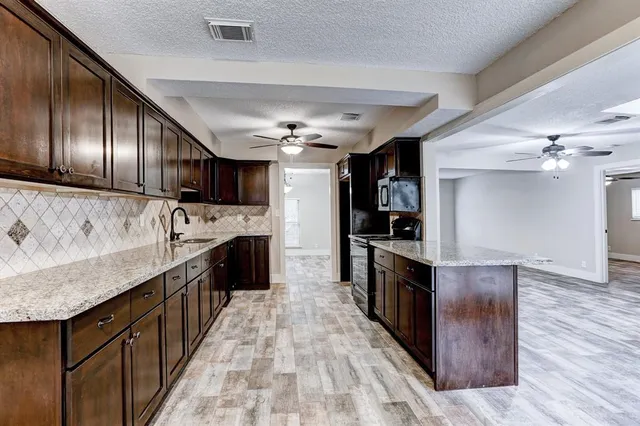 $2,800 | 1827 Riverwood Trail, Spring, TX 77386