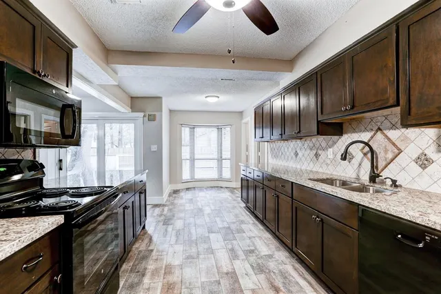 $2,800 | 1827 Riverwood Trail, Spring, TX 77386