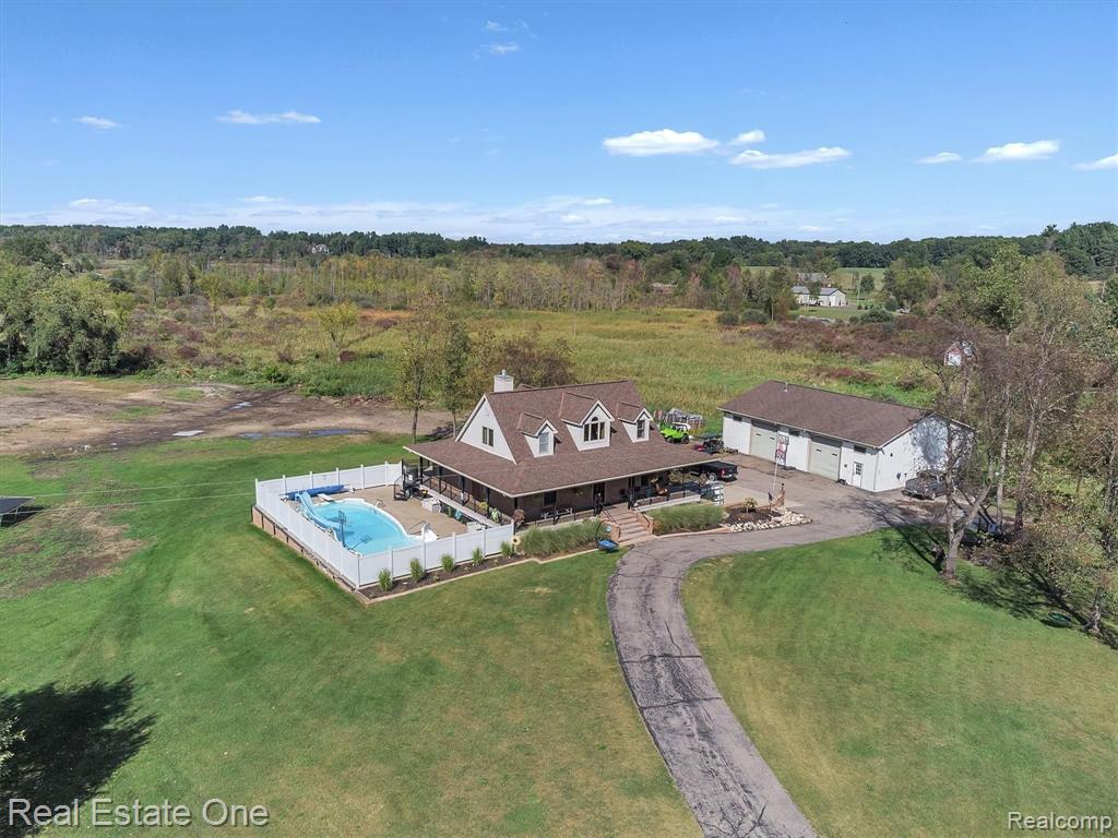 902 West Coon Lake Road Howell, MI 48843 - Photo 52 of 58