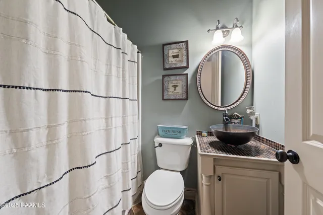 $549,000 | 124 Edmund Lane, Eunice, LA 70535