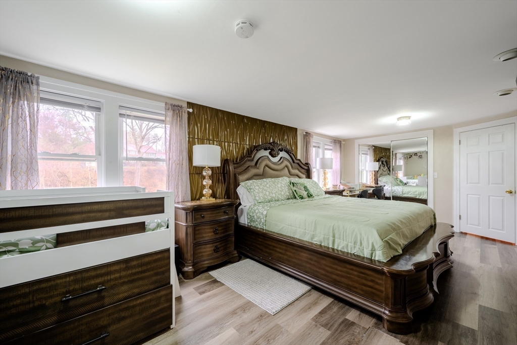 92 Wenham Street Danvers, MA 01923 - Photo 14 of 39