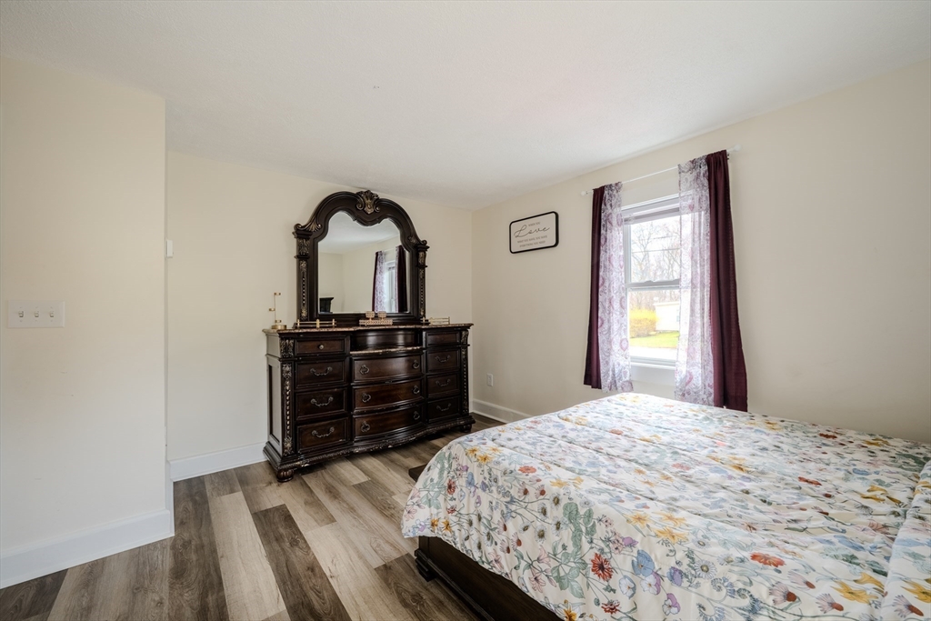 92 Wenham Street Danvers, MA 01923 - Photo 19 of 39