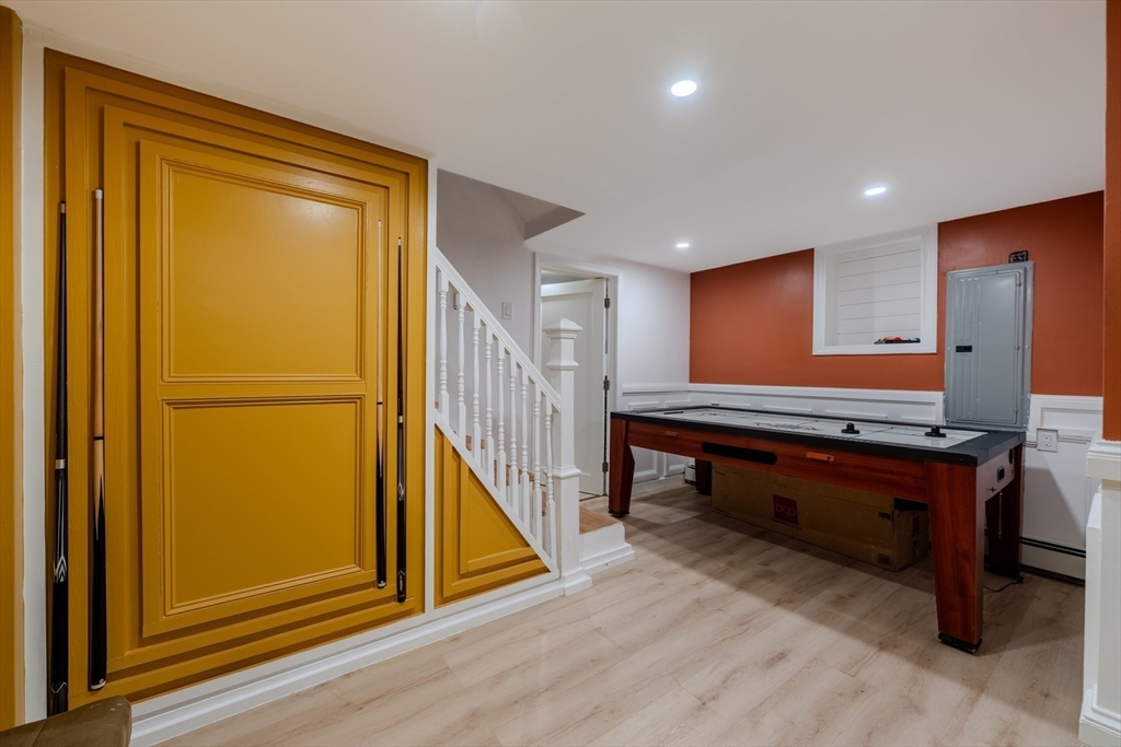 92 Wenham Street Danvers, MA 01923 - Photo 26 of 39
