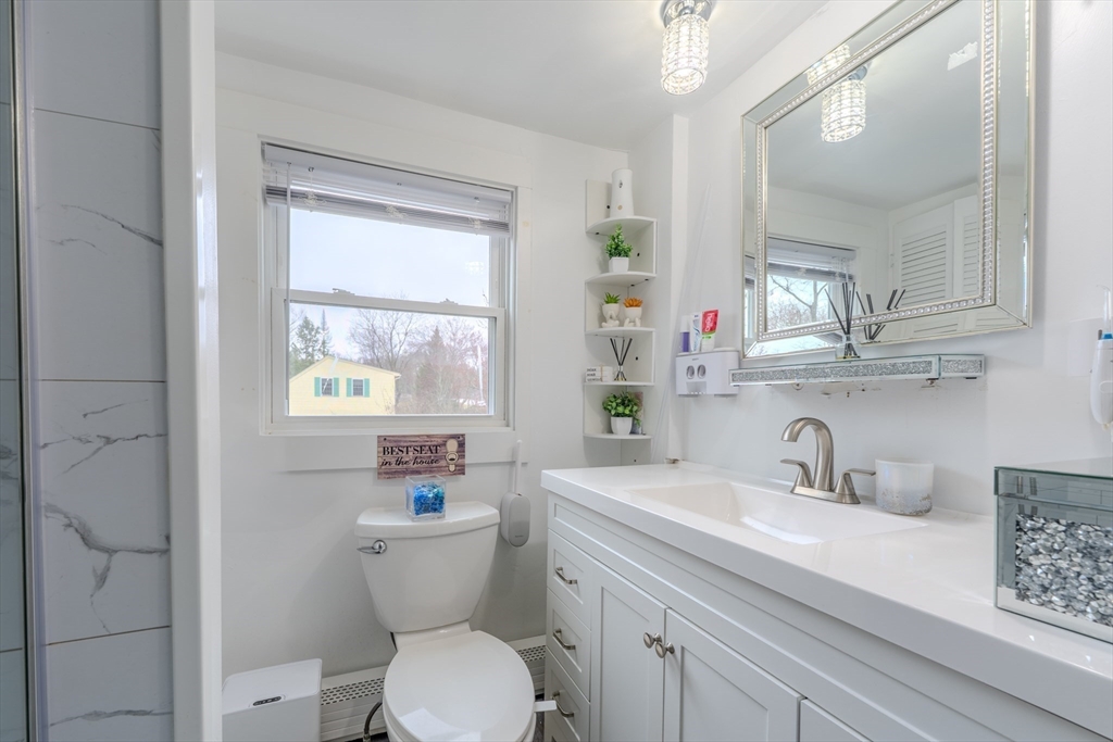 92 Wenham Street Danvers, MA 01923 - Photo 10 of 39