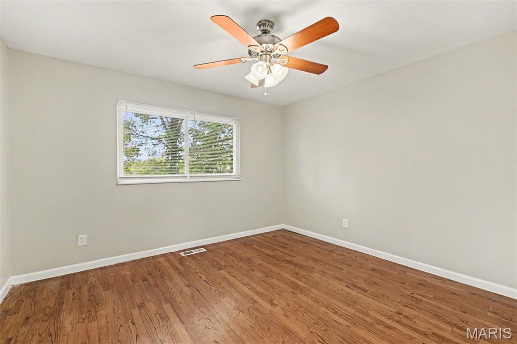 12115 Wensley Road Florissant, MO 63033 - Photo 12 of 20 Gallery Image 12