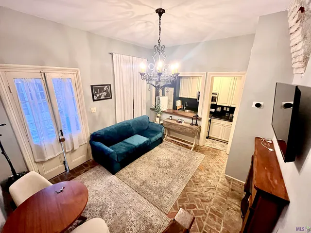 $279,000 | 515 St Louis Street, Unit 7, New Orleans, LA 70130