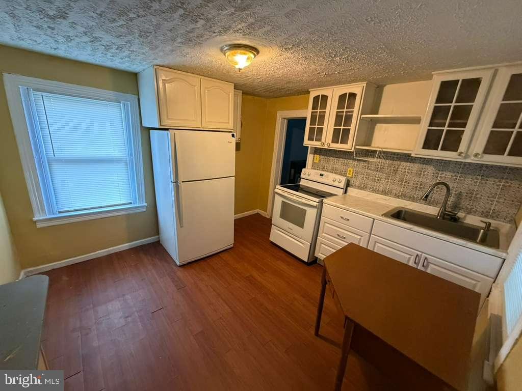 308 South Raleigh Street Martinsburg, WV 25401 - Photo 5 of 21