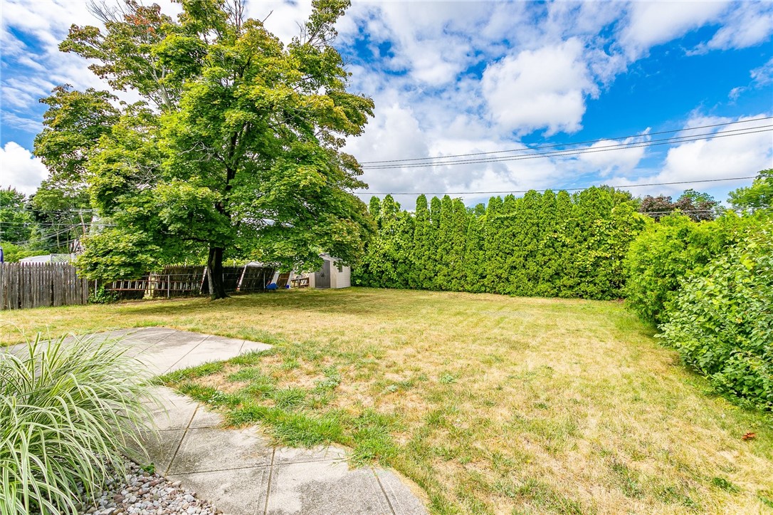 64 Brookdale Park Irondequoit, NY 14609 - Photo 18 of 19