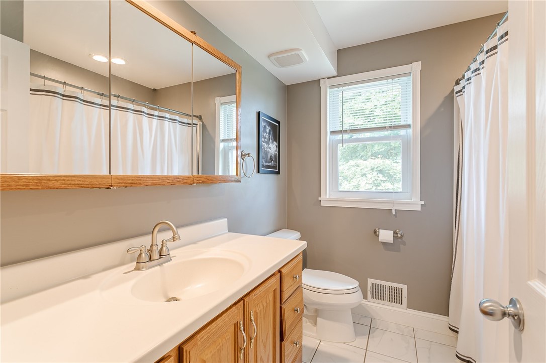 64 Brookdale Park Irondequoit, NY 14609 - Photo 10 of 19