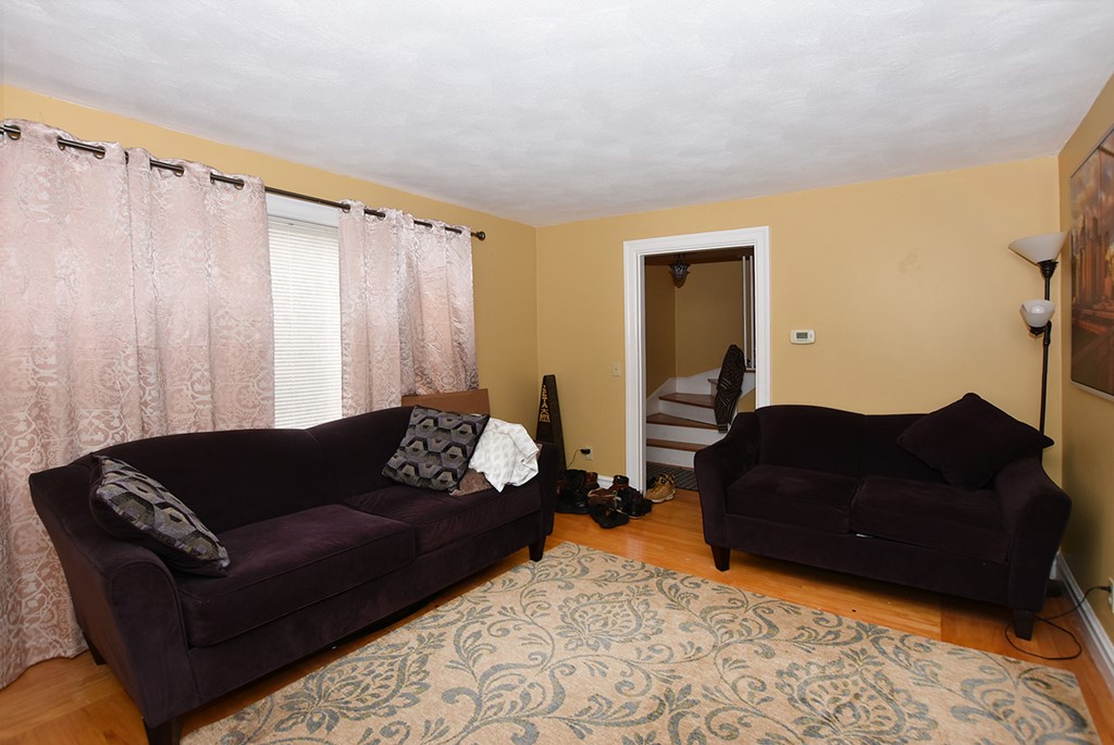 48 Calaman Road Cranston, RI 02910 - Photo 6 of 8