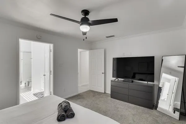 $6,000 | 4402 Goodwin Drive, Grand Prairie, TX 75052