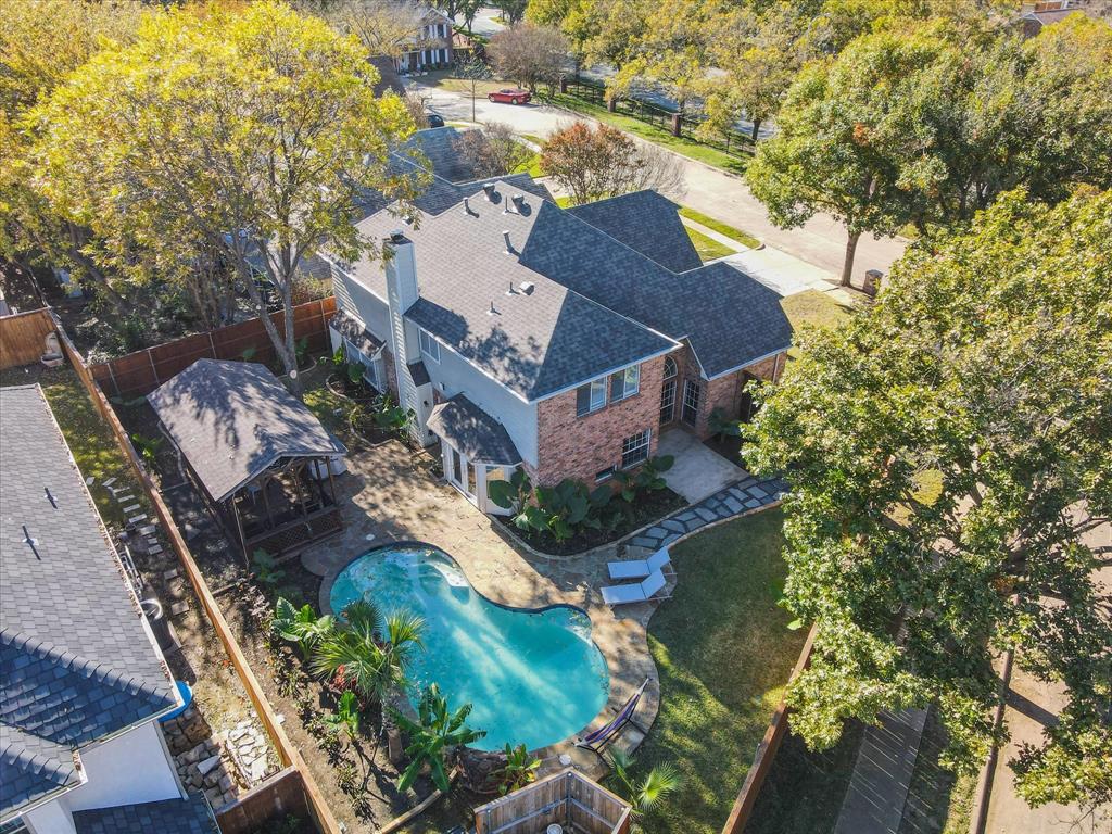 4402 Goodwin Drive Grand Prairie, TX 75052 - Photo 34 of 39 an aerial view of a house