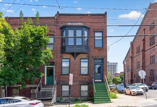 $245,000 | 164 Lark Street, Albany, NY 12210