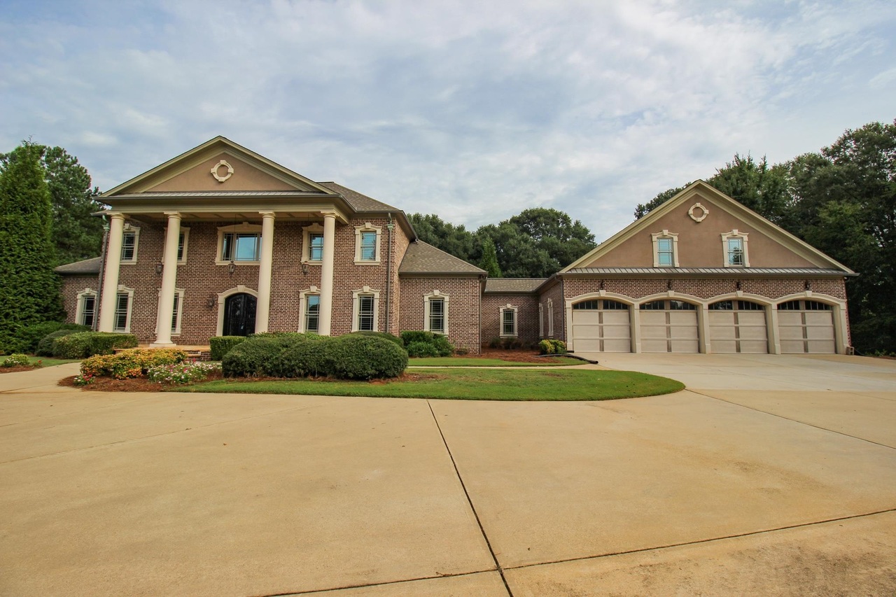 Gallery Image 1