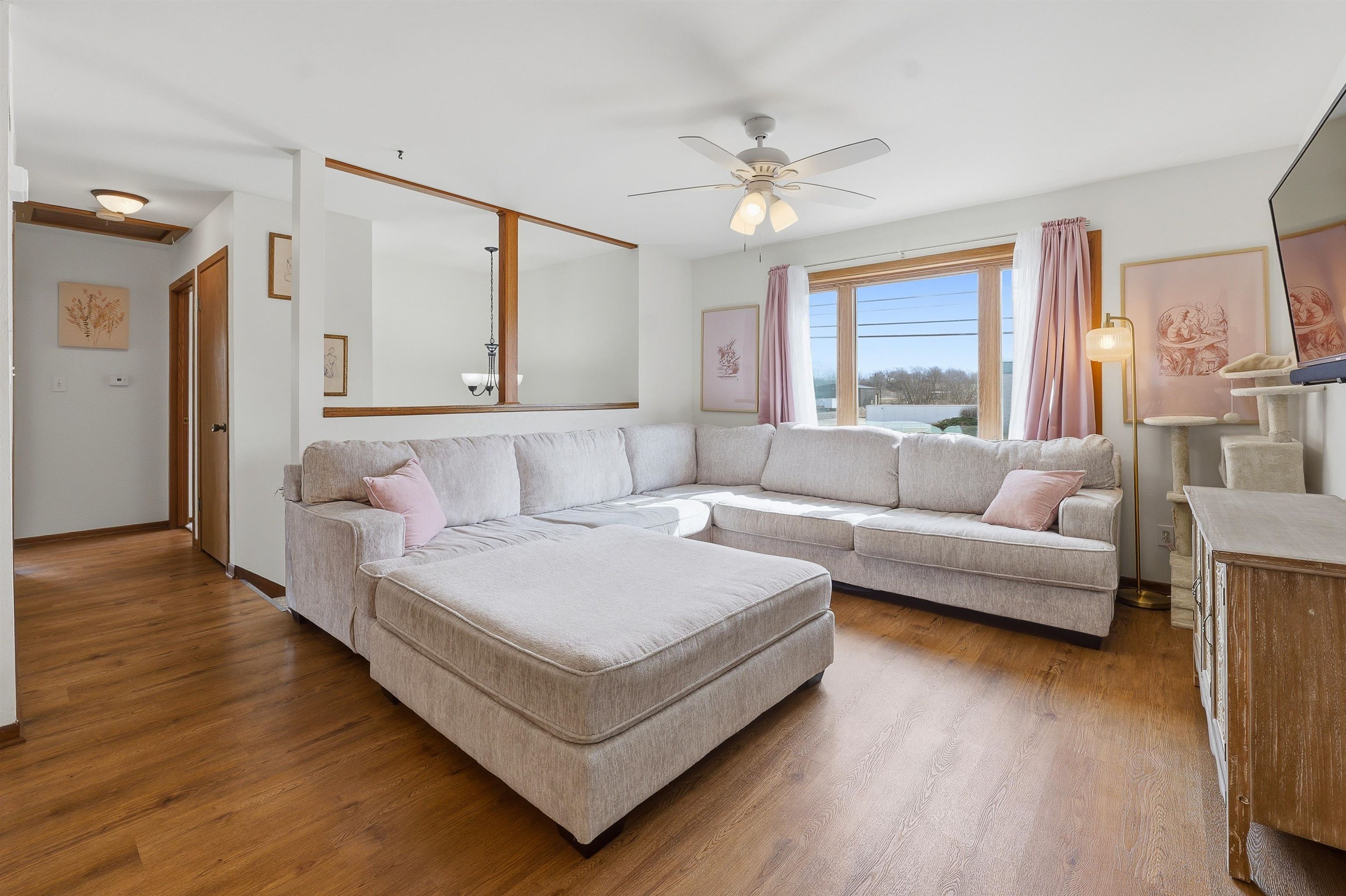 233 West Pleasant Street Iron Ridge, WI 53035 - Photo 4 of 16