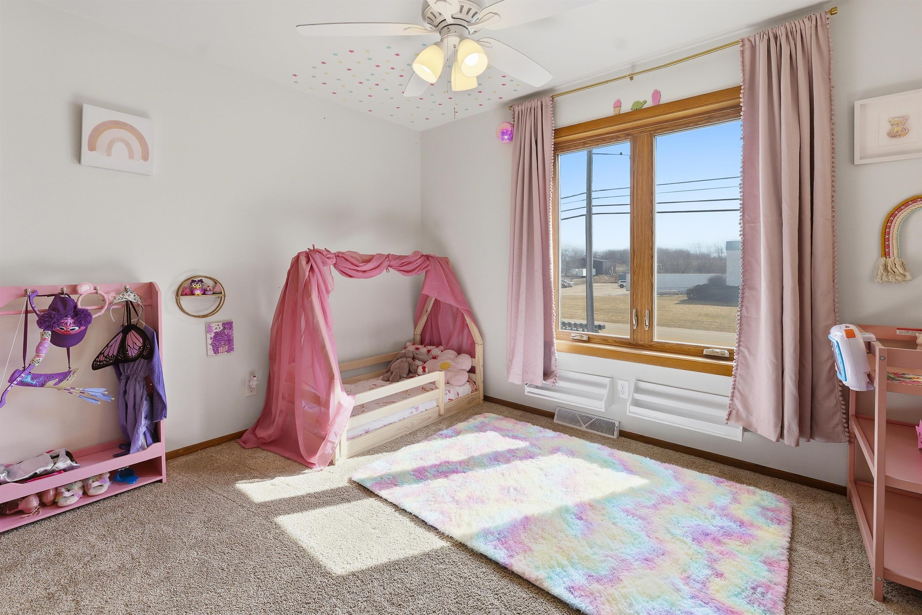 233 West Pleasant Street Iron Ridge, WI 53035 - Photo 10 of 16