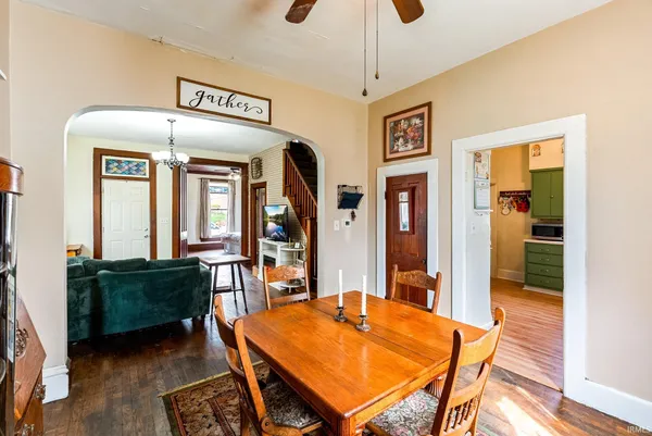 $194,900 | 401 North Walnut Street, North Manchester, IN 46962