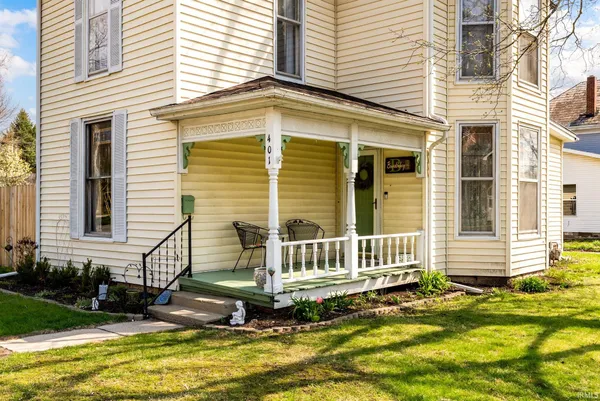 $194,900 | 401 North Walnut Street, North Manchester, IN 46962