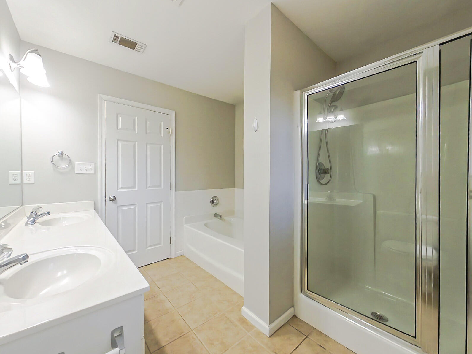 418 Sandleton Way Evans, GA 30809 - Photo 17 of 27 17-Primary Bathroom (96)
