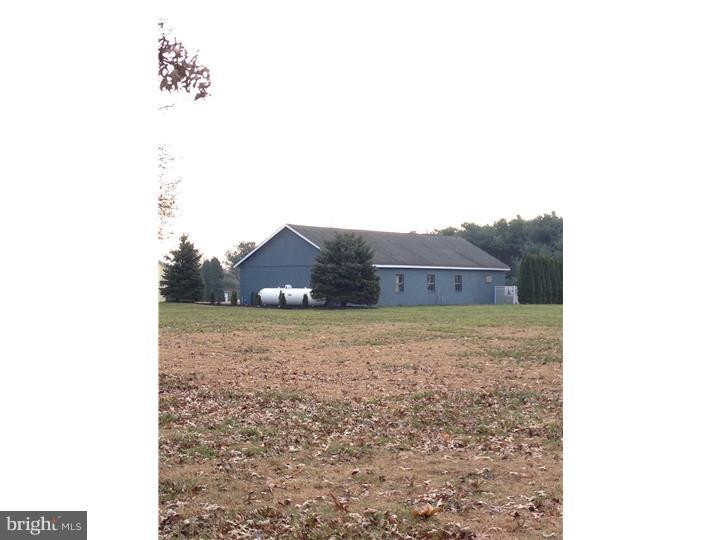 19 Hluchy Road Allentown, NJ 08501 - Photo 6 of 24 Garage