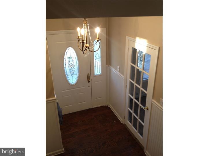 19 Hluchy Road Allentown, NJ 08501 - Photo 8 of 24 Foyer