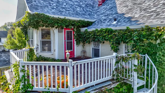 $218,000 | 303 North Walnut Street, Wenona, IL 61377