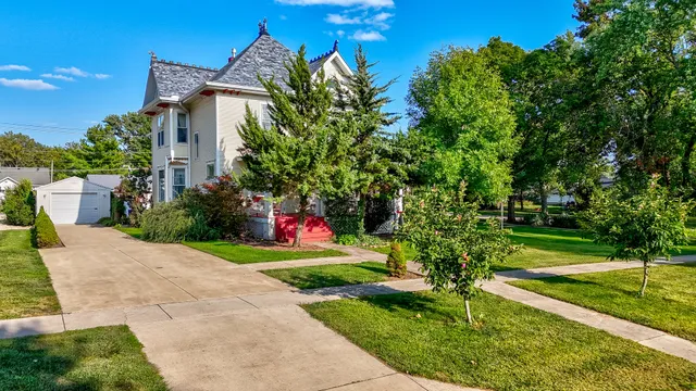 $218,000 | 303 North Walnut Street, Wenona, IL 61377