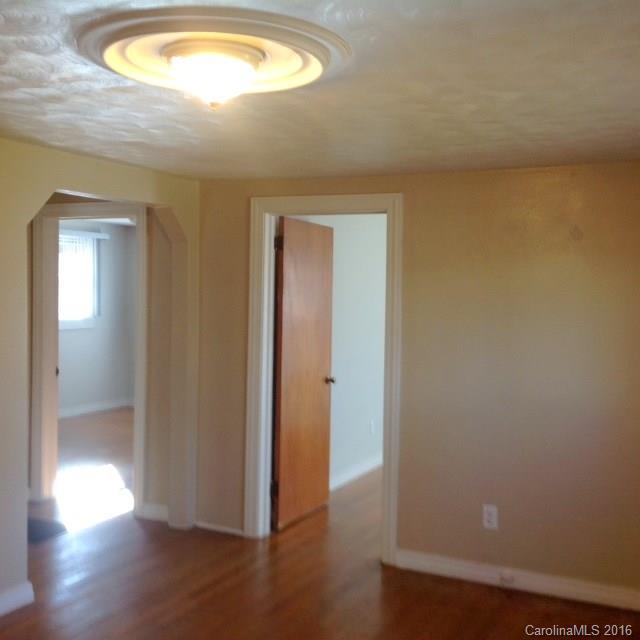 409 3rd Street Northwest Conover, NC 28613 - Photo 6 of 14 Gallery Image 6