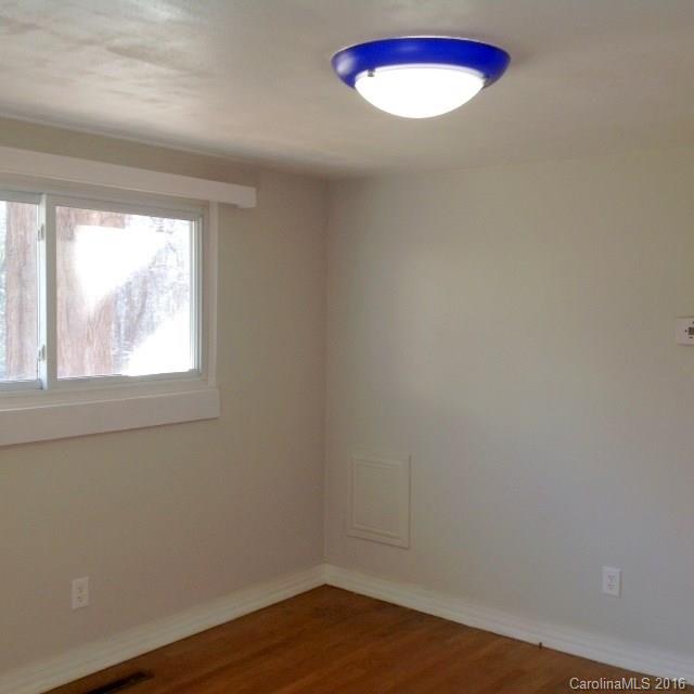 409 3rd Street Northwest Conover, NC 28613 - Photo 10 of 14 Gallery Image 10
