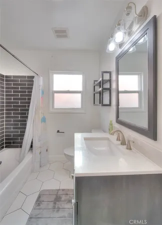 $933,999 | 4746 Obispo Avenue, Lakewood, CA 90712