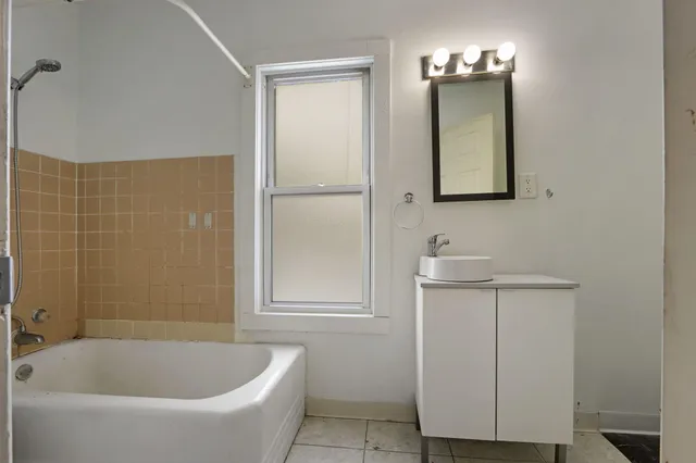 $179,000 | 2612 Roosevelt Road, Kenosha, WI 53143