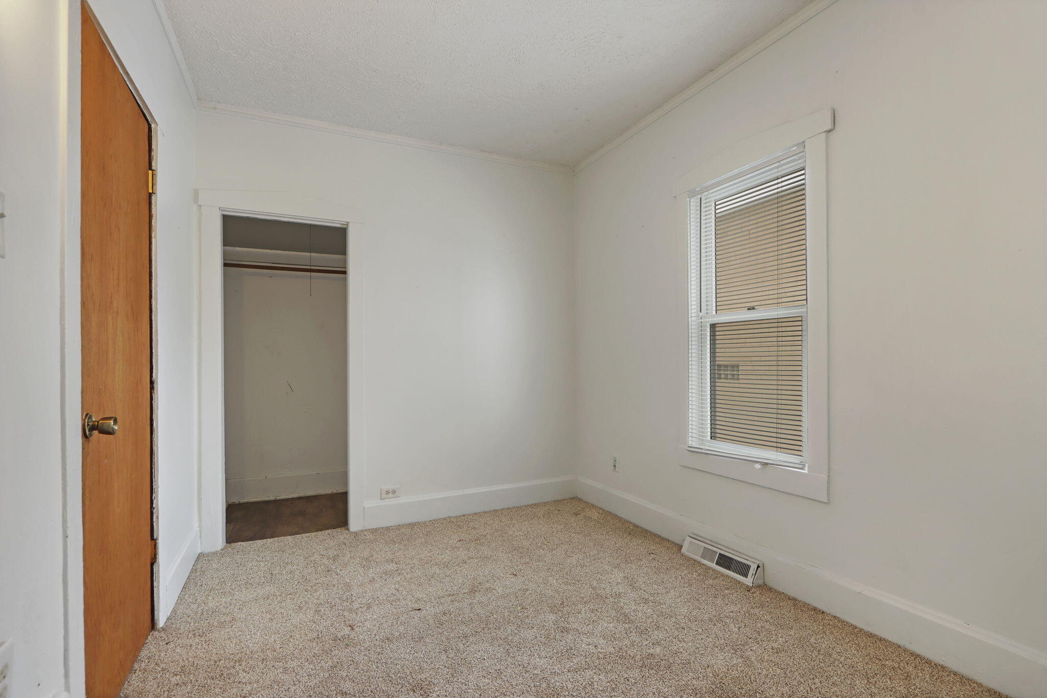 2612 Roosevelt Road Kenosha, WI 53143 - Photo 13 of 22 13-web-or-mls-2612 Roosevelt Rd - 10