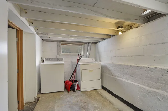 $179,000 | 2612 Roosevelt Road, Kenosha, WI 53143